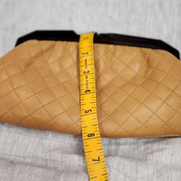 Vintage Italian Leather Tan Quilted Clutch Bag Purse Carmel Retro Case - Picture 8 of 8